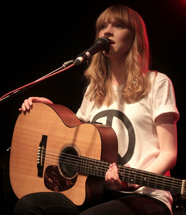 20121028-lucy-rose-sheffield-plug-robin-linton-5450